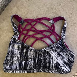 Lululemon Free To Be Sports Bra Sz. 2